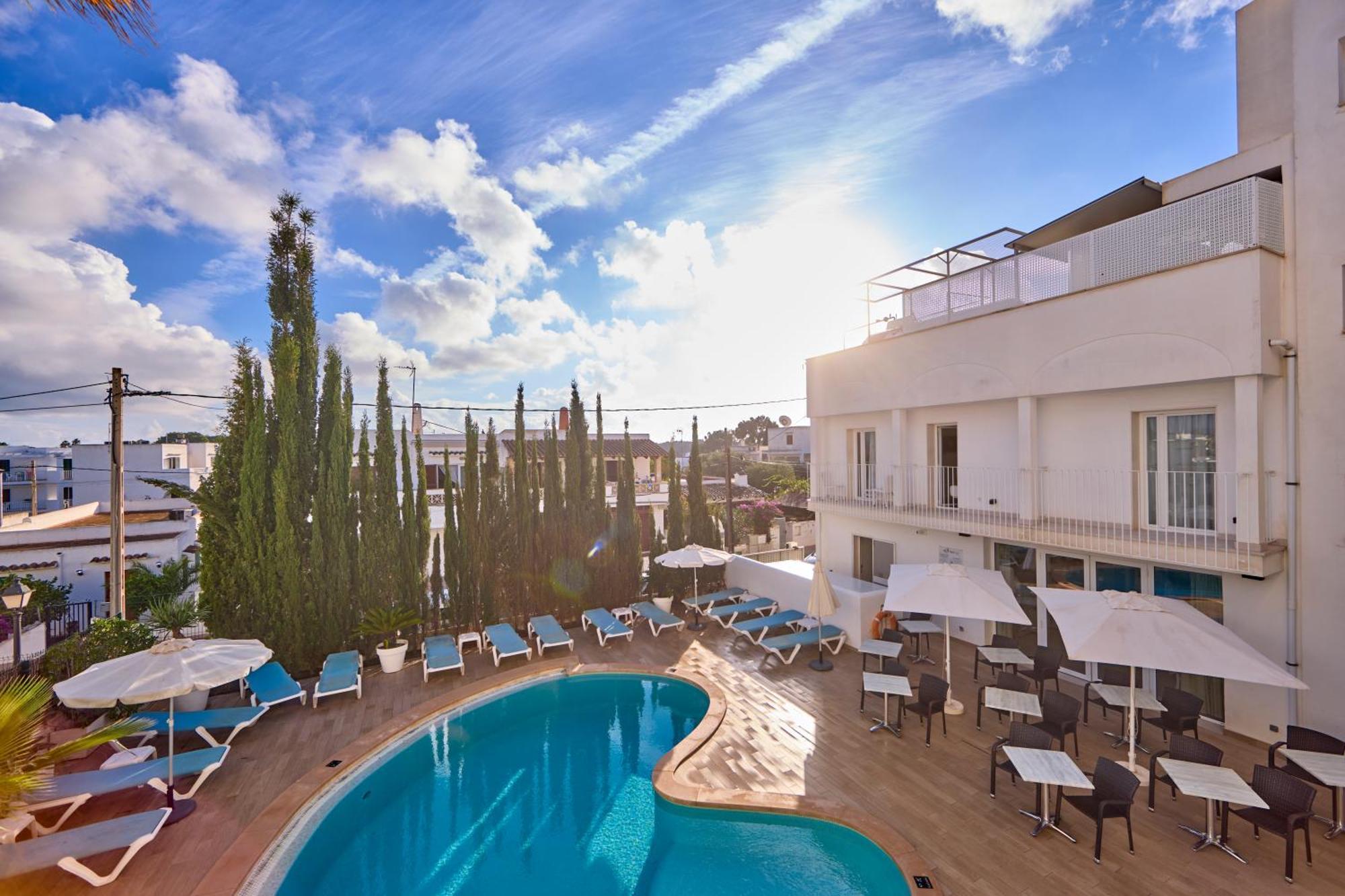 Inner Hotel Rupit "Adults Only" กาลาดอร์ ภายนอก รูปภาพ